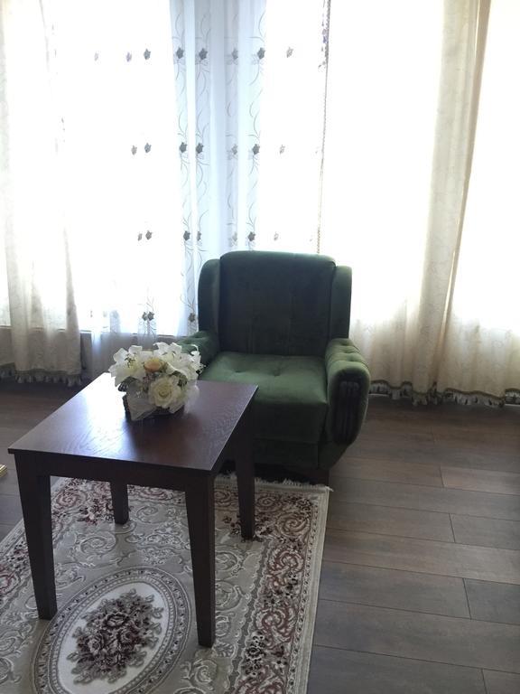 Hotel Adria Pristina Kültér fotó